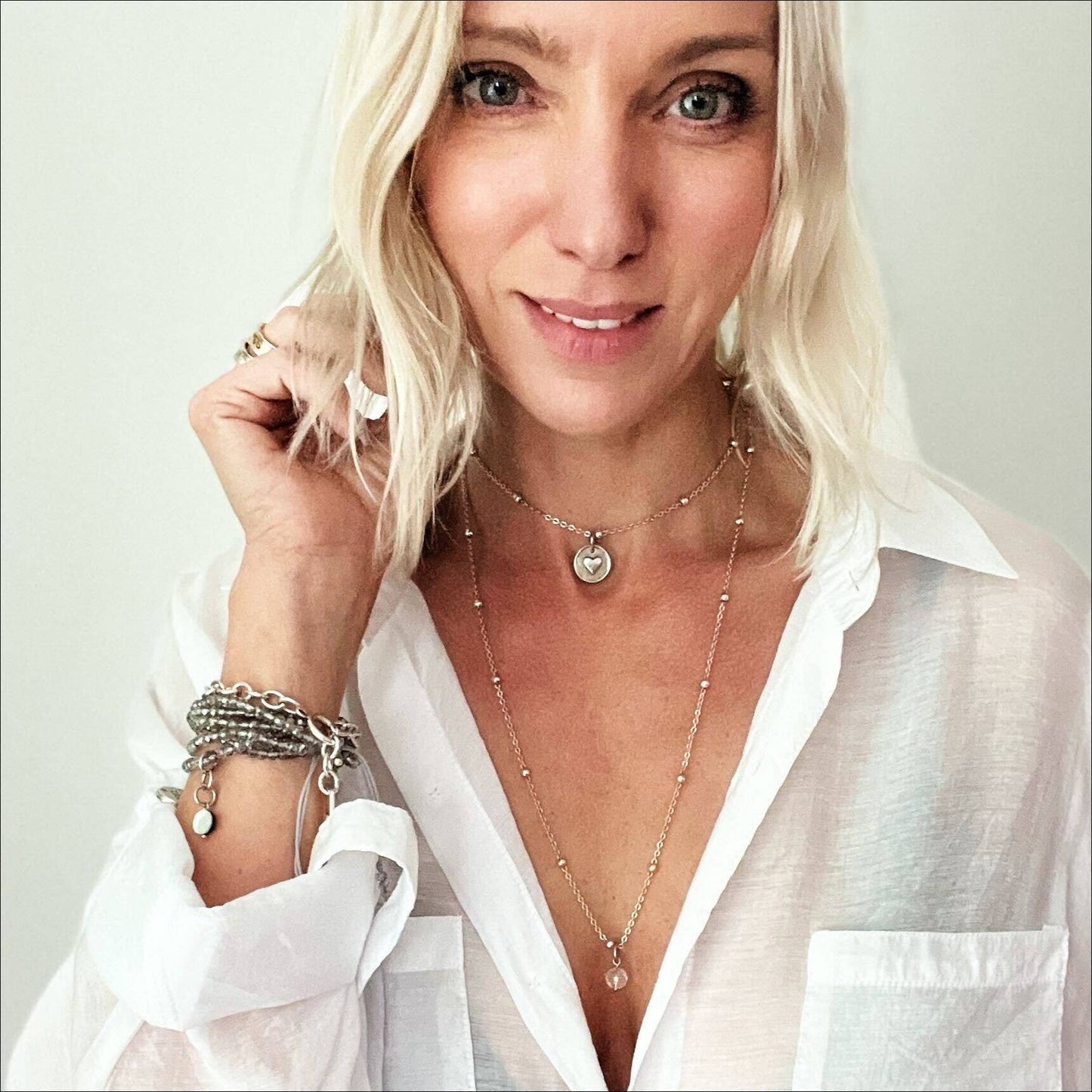 Katia Designs - HAVE FAITH | HEART | Dainty: Gold / Off-White Howlite Cross