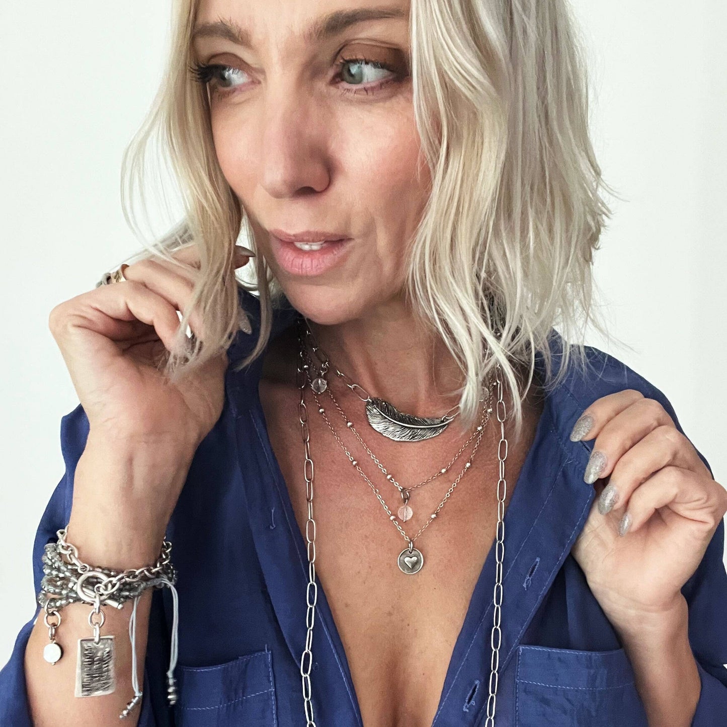 Katia Designs - HAVE FAITH | HEART | Dainty: Gold / Off-White Howlite Cross