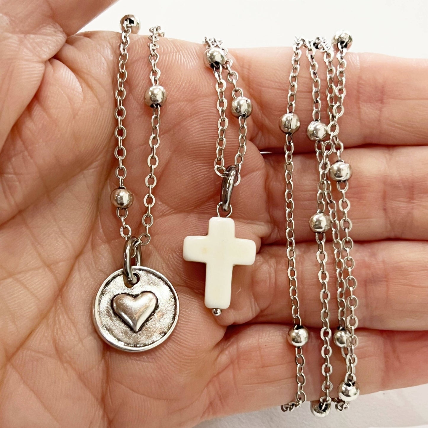 Katia Designs - HAVE FAITH | HEART | Dainty: Gold / Off-White Howlite Cross