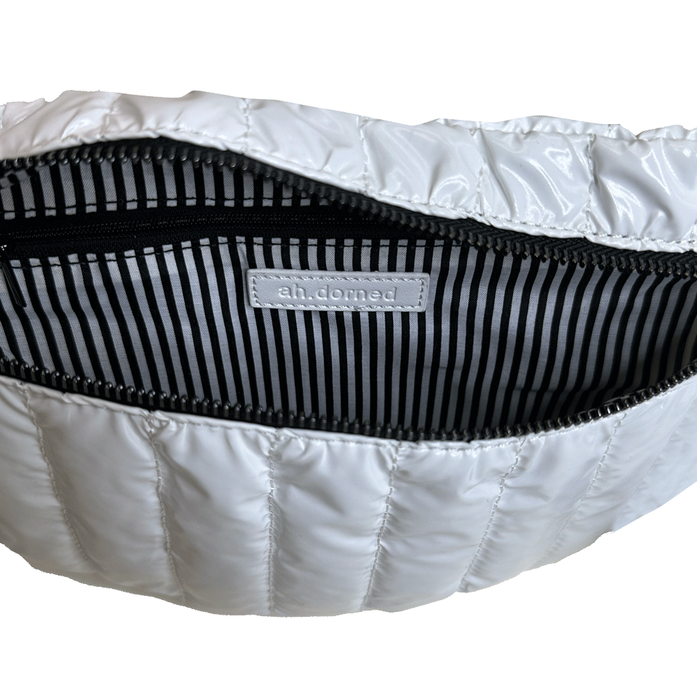 Reese Quilted Sling/Waist Bag w/Black Resin Chain & 2" Solid: BLACK