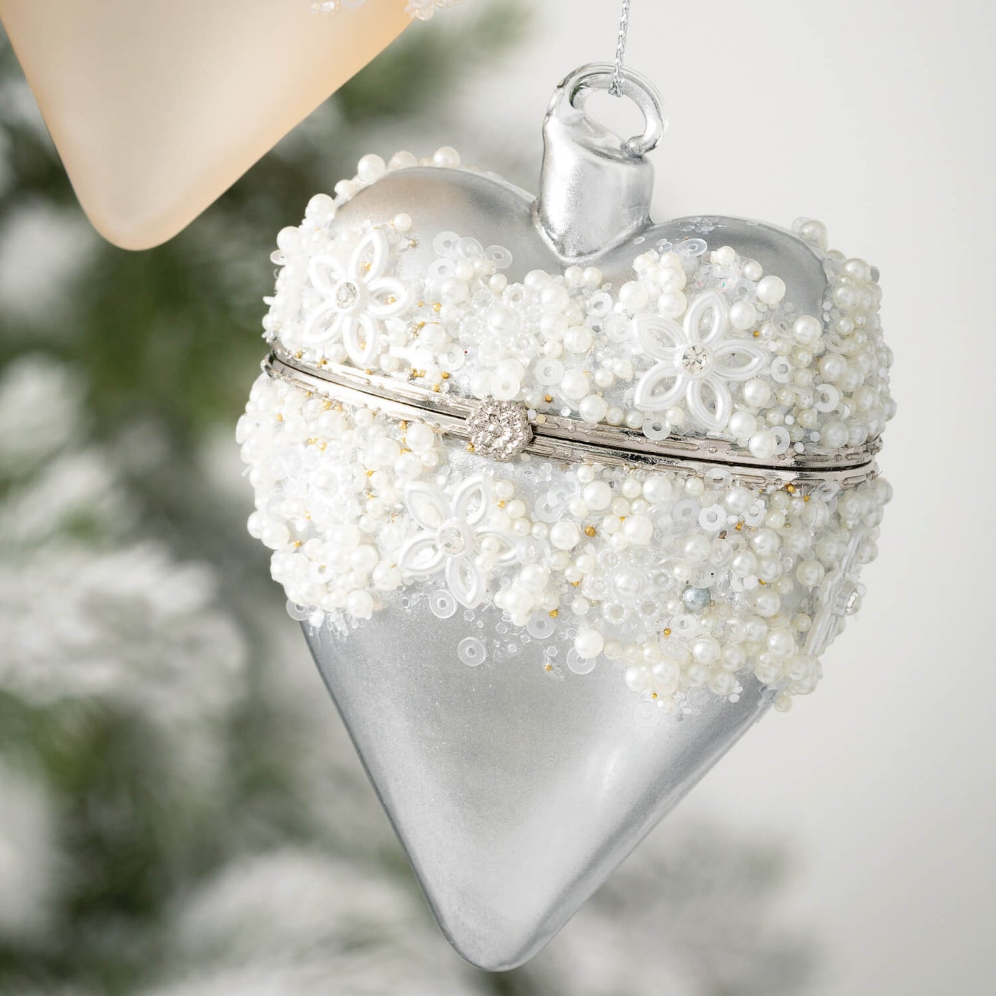 HEART CLOCHE ORNAMENT 2/Asst