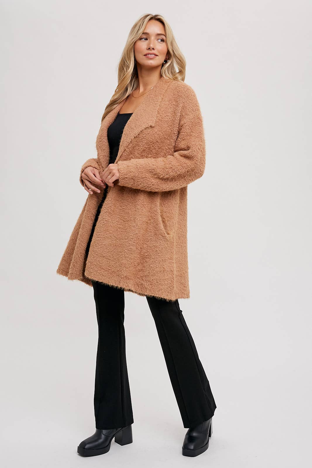 Bluivy - SOFT FUZZY DRAPE FRONT CARDIGAN: OATMEAL