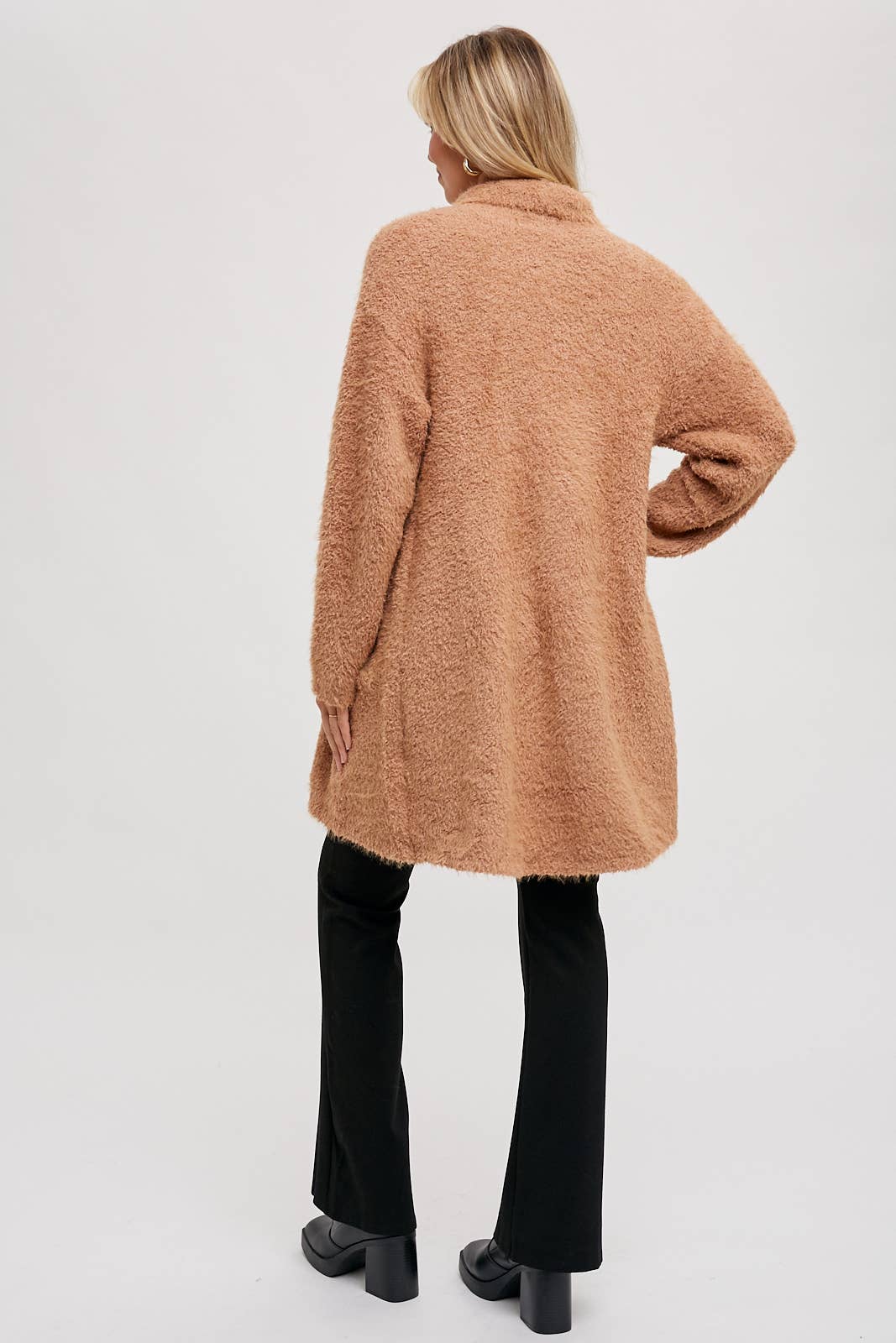 Bluivy - SOFT FUZZY DRAPE FRONT CARDIGAN: OATMEAL